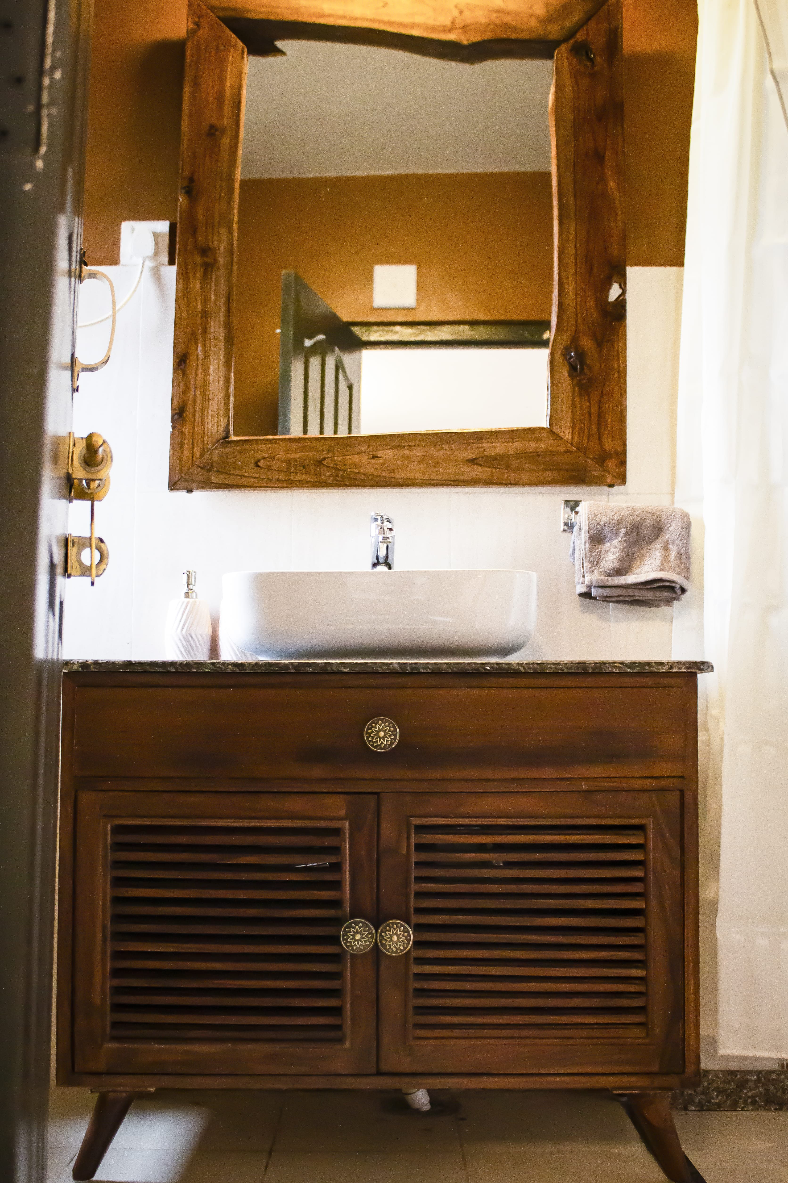 Chir Pine - Bathroom