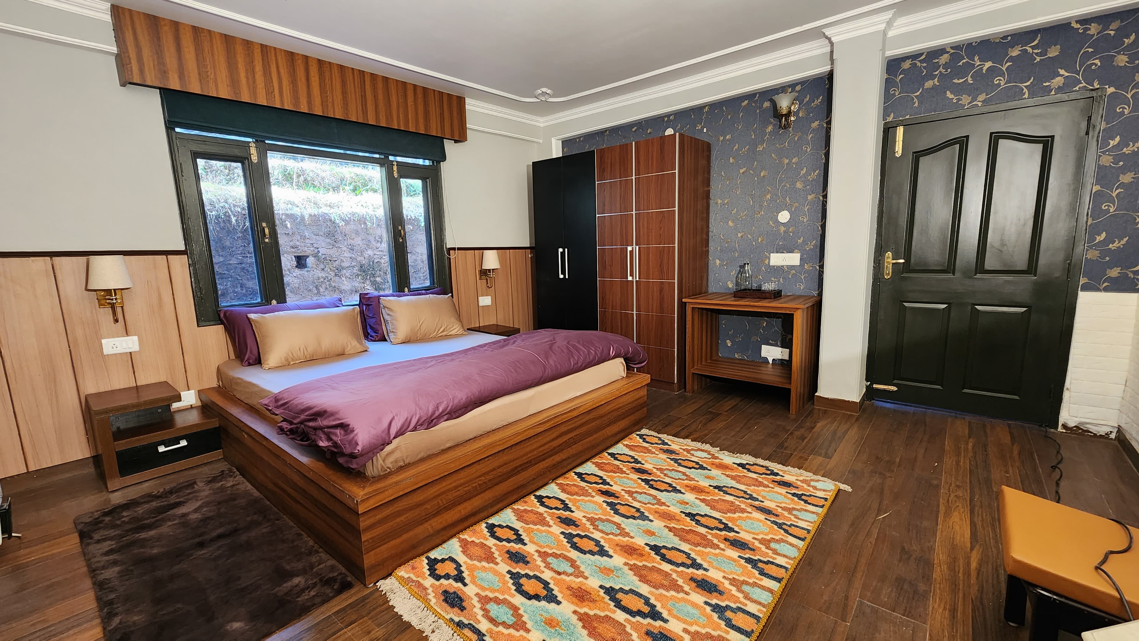 Walnut - Bedroom View